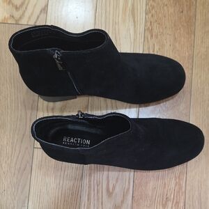 Kenneth Cole Reaction Black Chukka Boots